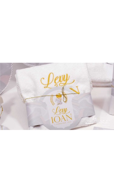 Trusou de botez cu ingeri si broderie personalizata aurie si pattern marble crem mint 18